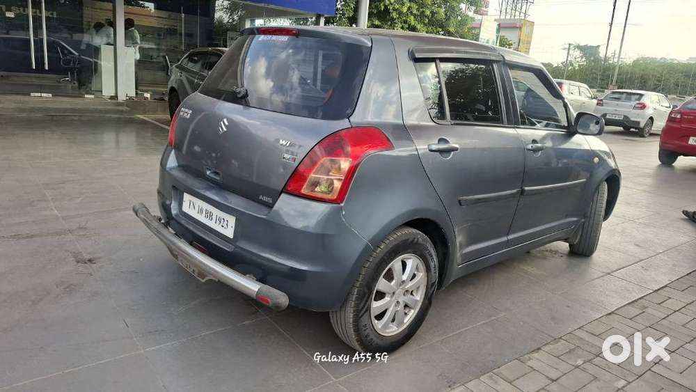 Maruti Suzuki Swift Zxi Abs, 2009, Petrol