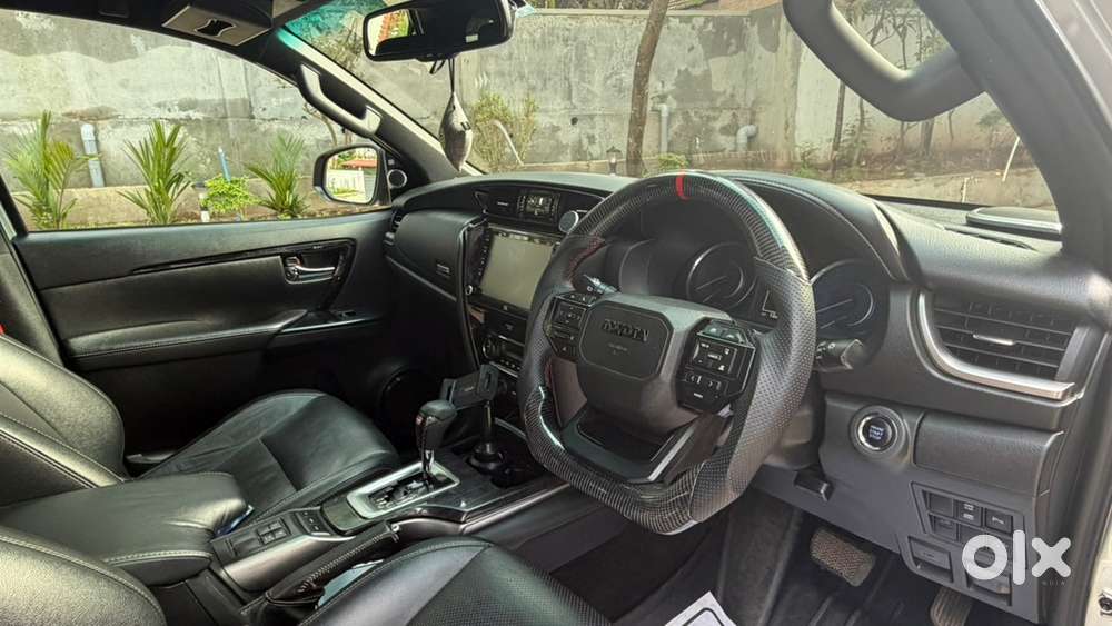 Toyota Fortuner 2022 Diesel Well Maintained