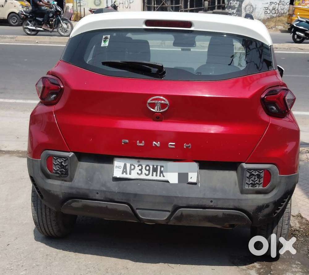 Tata Punch 1.2 Revotron Creative Amt Dual Tone, 2022, Petrol
