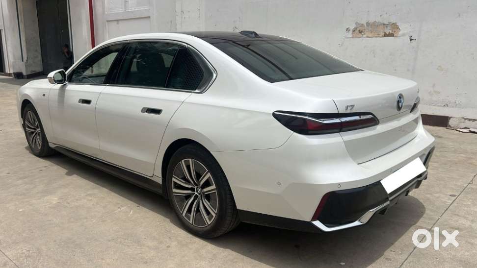 Bmw I7 Xdrive60, 2024, Electric