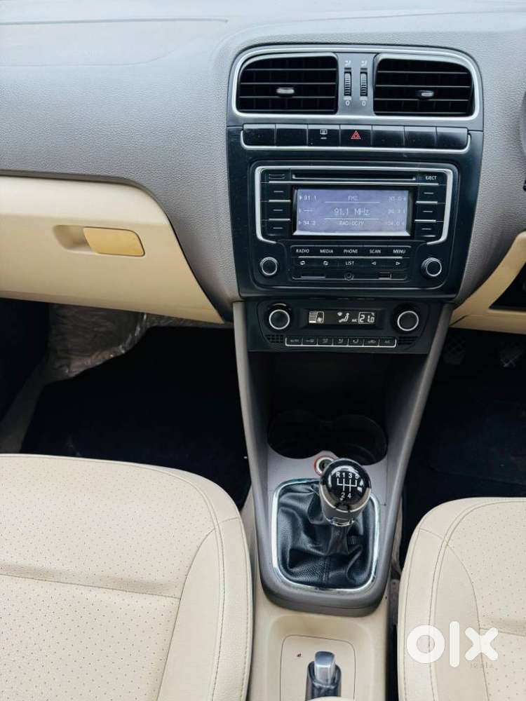 Volkswagen Vento [ ] 1.6 Highline Plus, 2015, Diesel