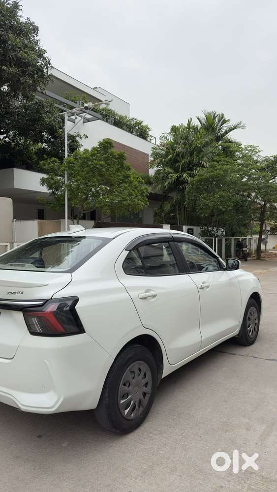 Maruti Suzuki Swift Dzire Vxi(o) Mt, 2024, Petrol