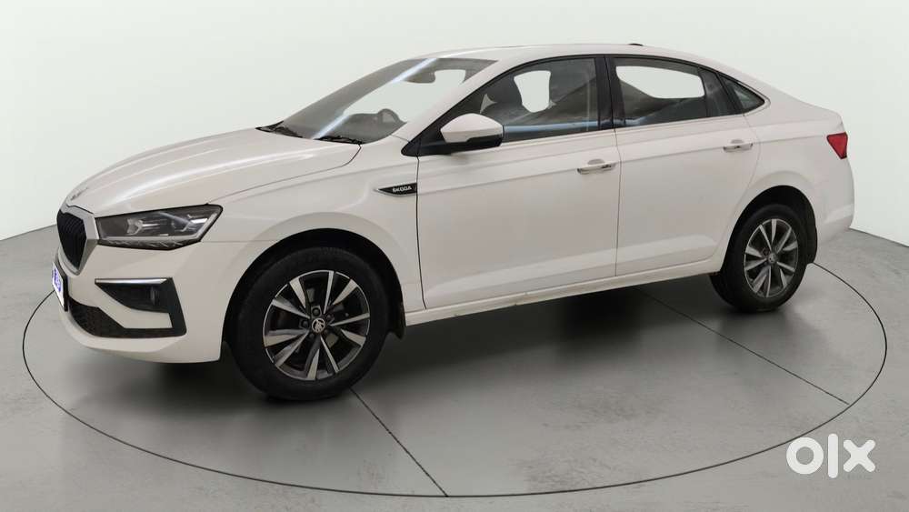 Skoda Slavia 1.0 Tsi Style At, 2023, Petrol
