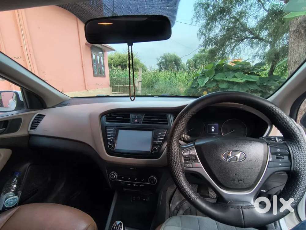 Hyundai I20 2018 Diesel Well Maintained Top Model Push Button Start