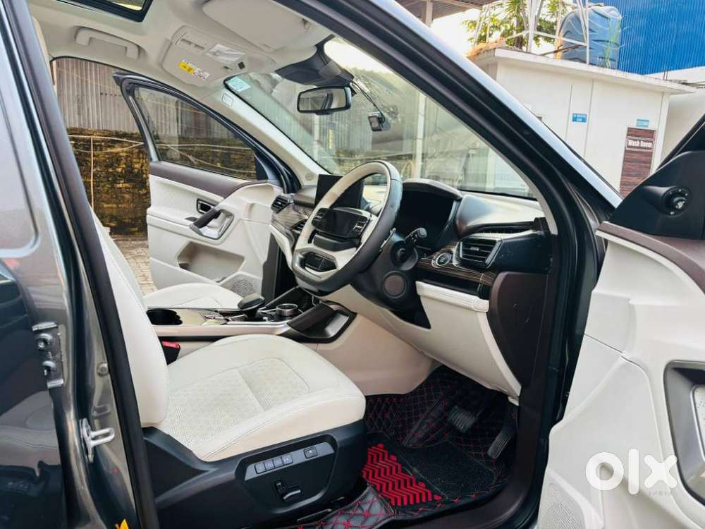 Tata Safari Accomplished Plus Dual Tone At, 2024, Diesel
