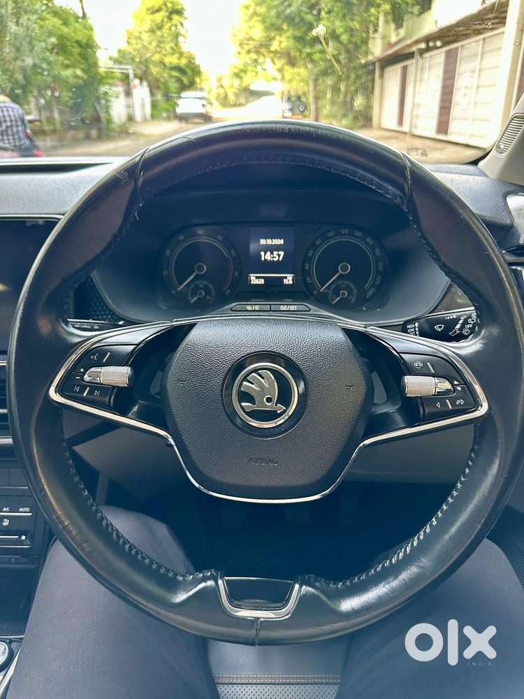 Skoda Kushaq 1.0 Tsi Style, 2022, Petrol