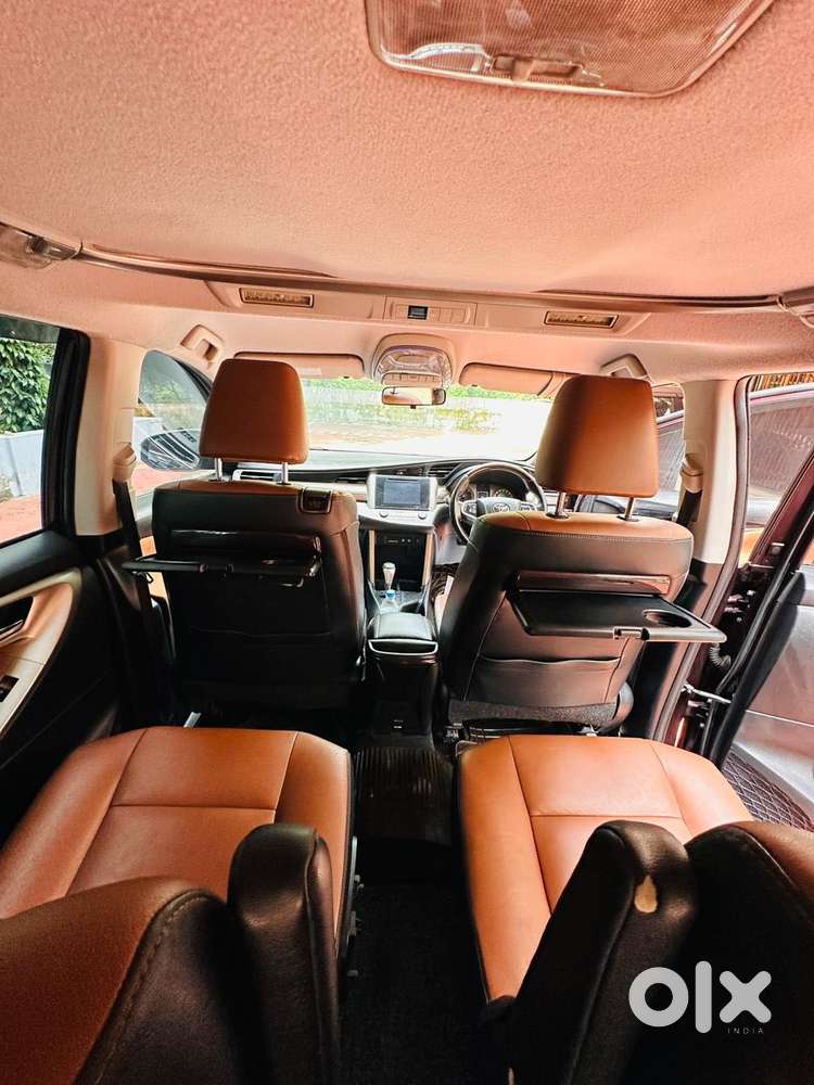 Toyota Innova Crysta 2.8 Zx At, 2016, Diesel