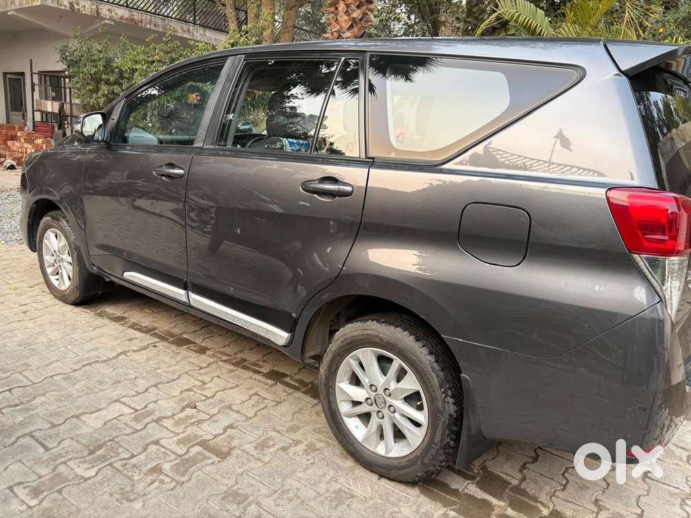 Toyota Innova Crysta 2.4 G Mt, 2018, Diesel