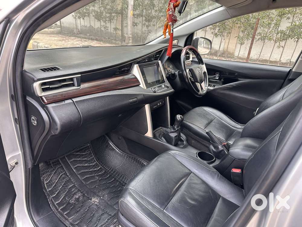 Toyota Innova Crysta