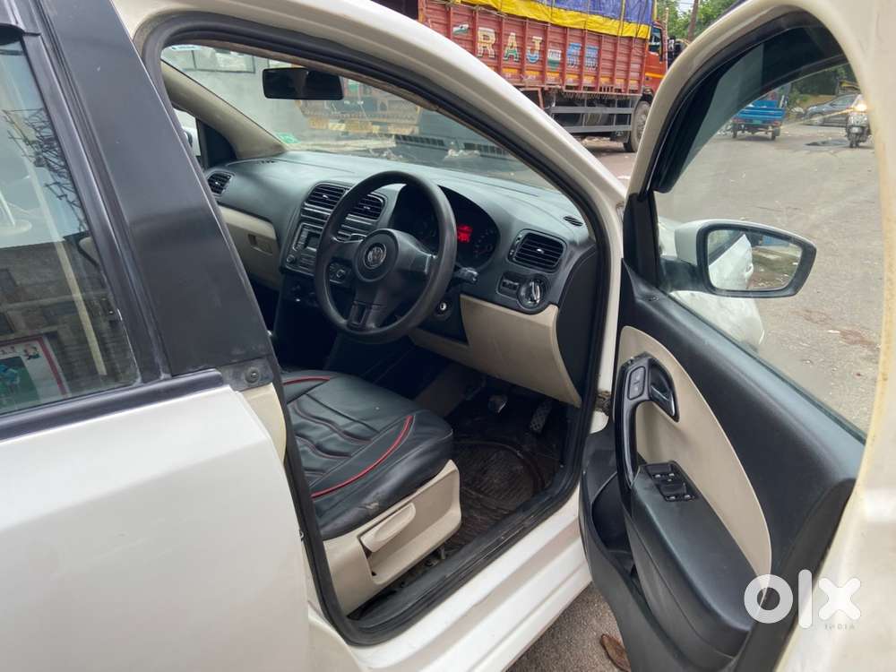 Volkswagen Polo 2014 Petrol Manual Year