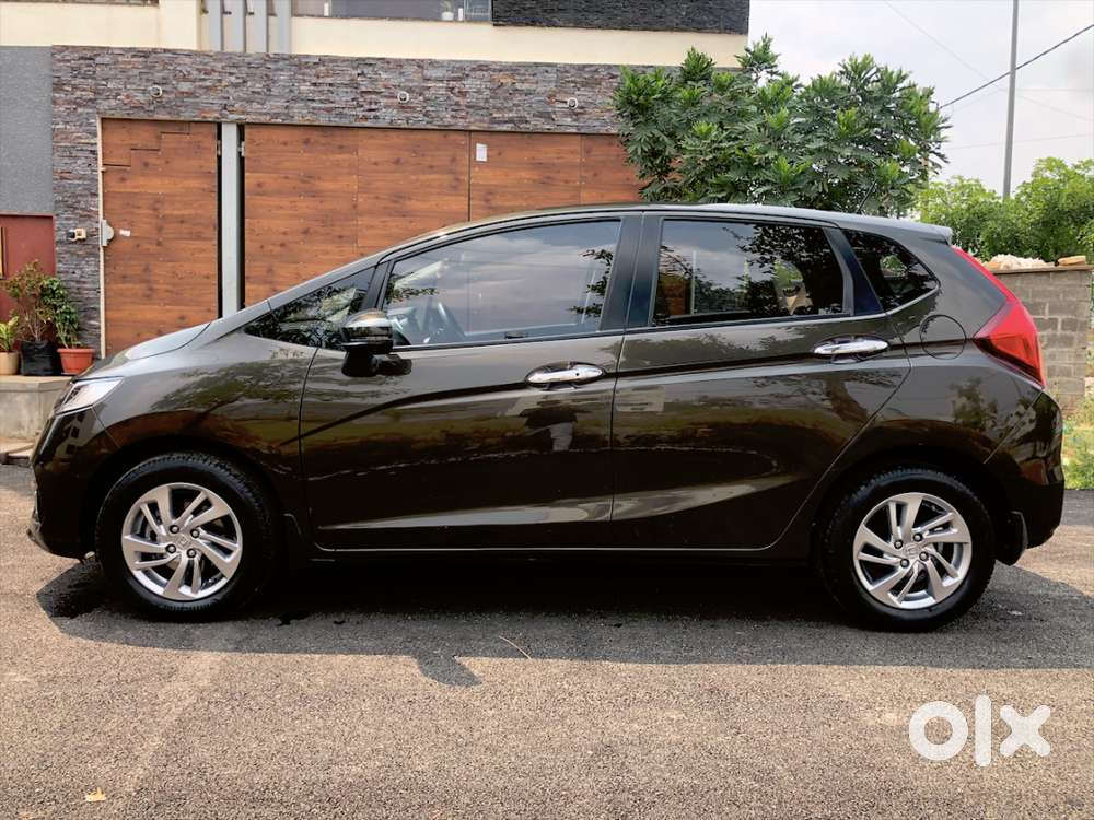 Honda Jazz Zx Cvt - 2020 Petrol Very Well-maintained