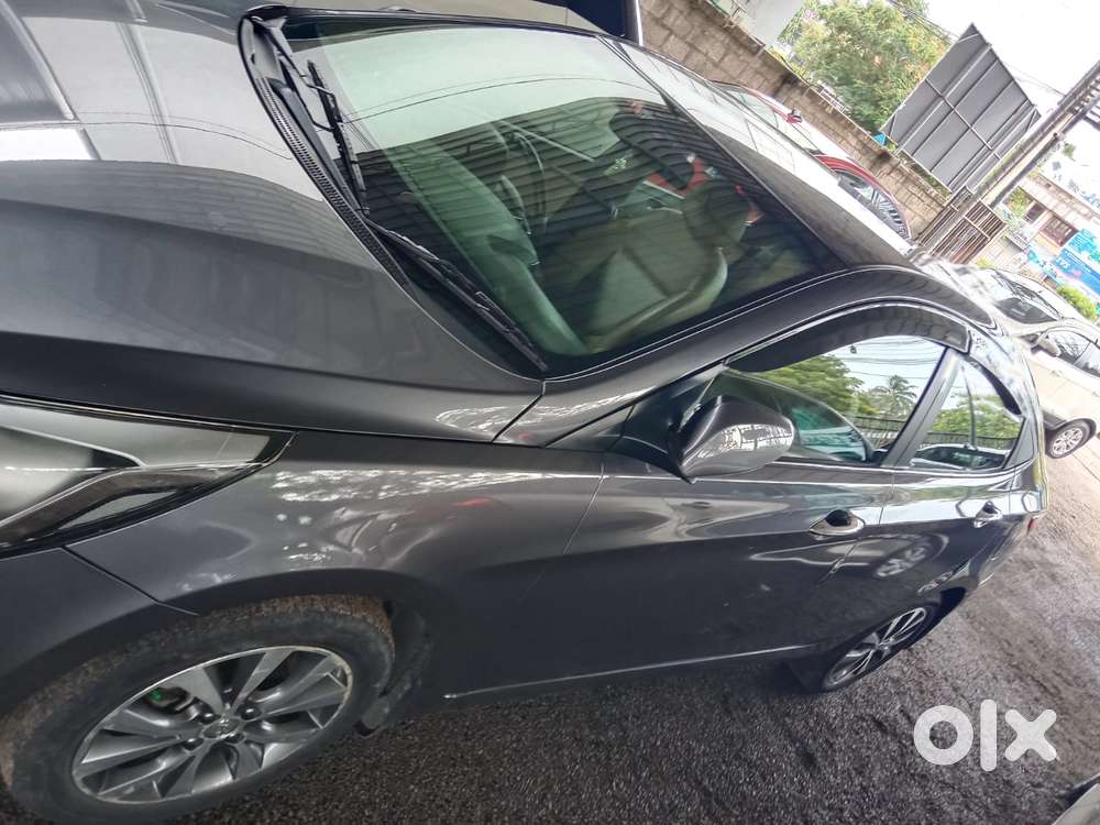 Hyundai Verna 1.6 Sx (o) Vtvt Se, 2017, Petrol