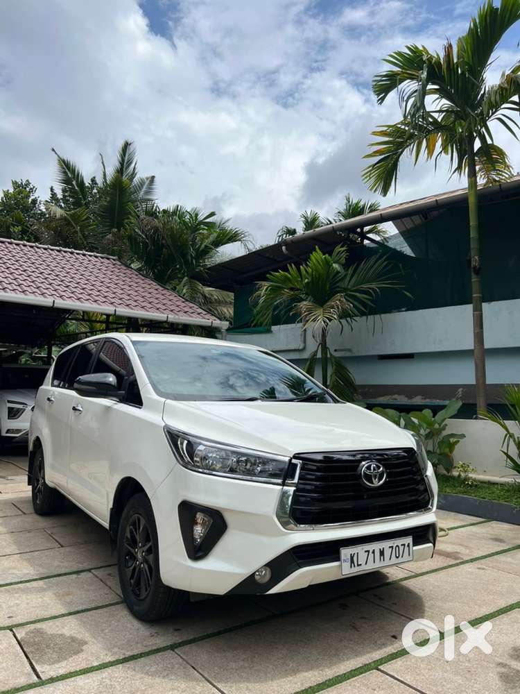 Toyota Innova Crysta 2016-2017 Diesel