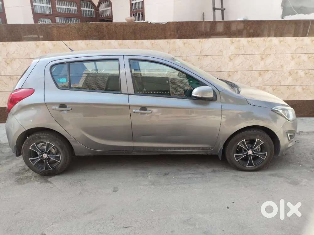 Car Available For Sale