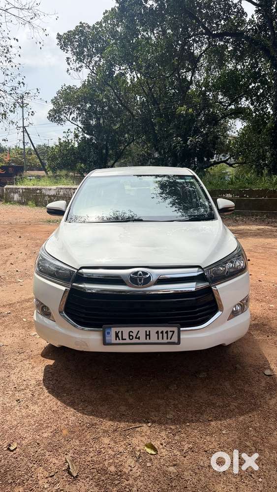 Toyota Innova Crysta 2.4 G Mt 8s, 2018, Diesel