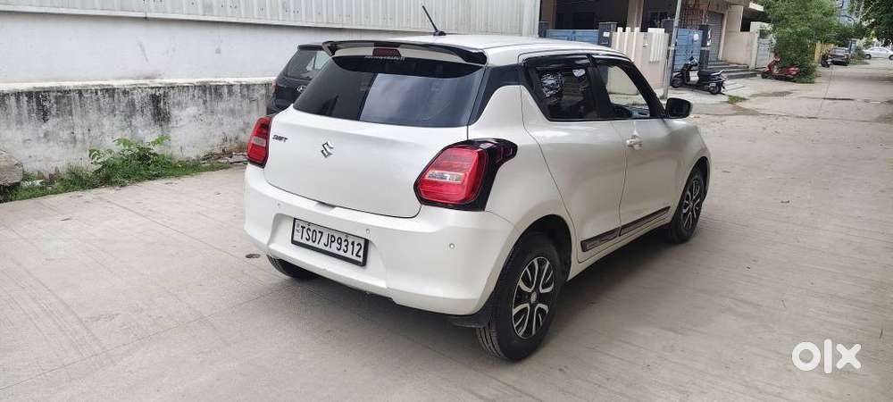 Maruti Suzuki Swift Vxi + Manual, 2022, Petrol