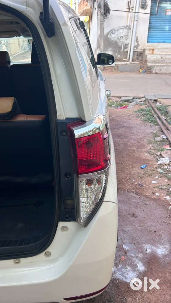 Toyota Innova Crysta Diesel 2019