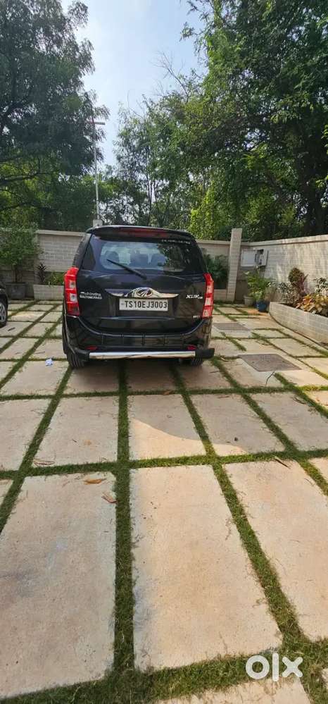 First Owner  Mahindra W8 Xuv500 Diesel Manual 2016