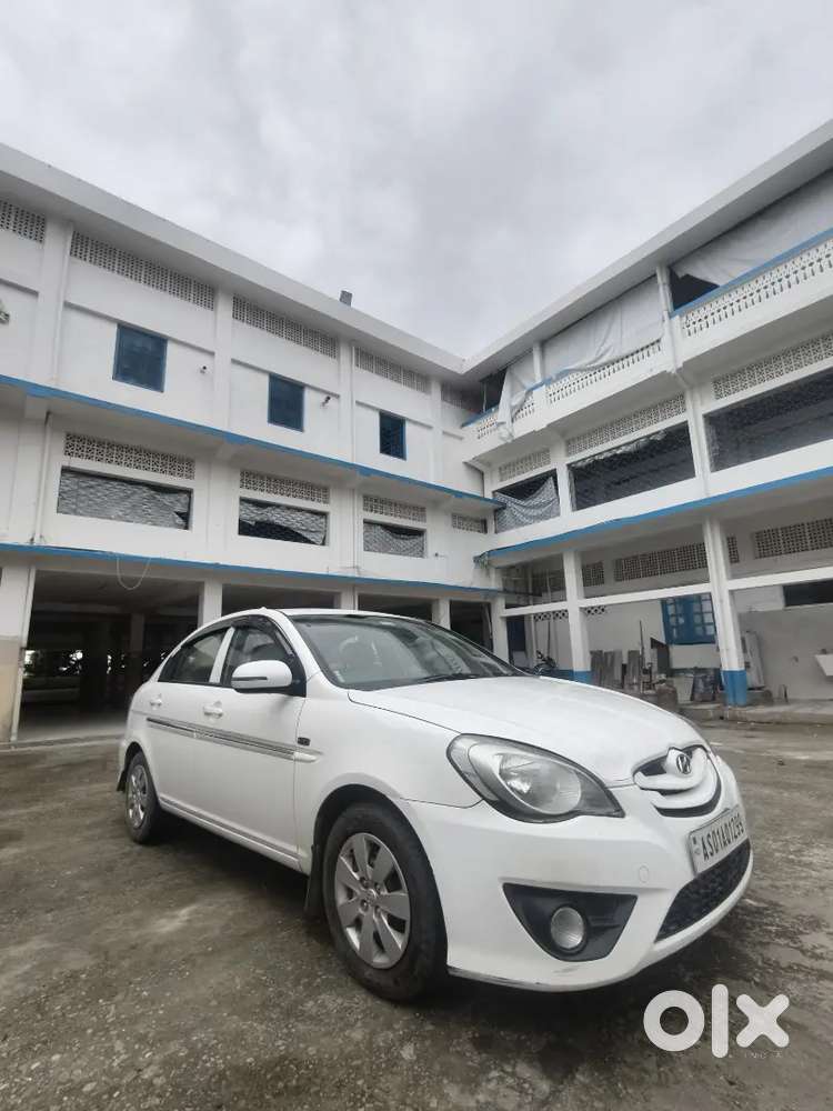 Hyundai Verna 2010 Petrol Well Maintained .  A1condition