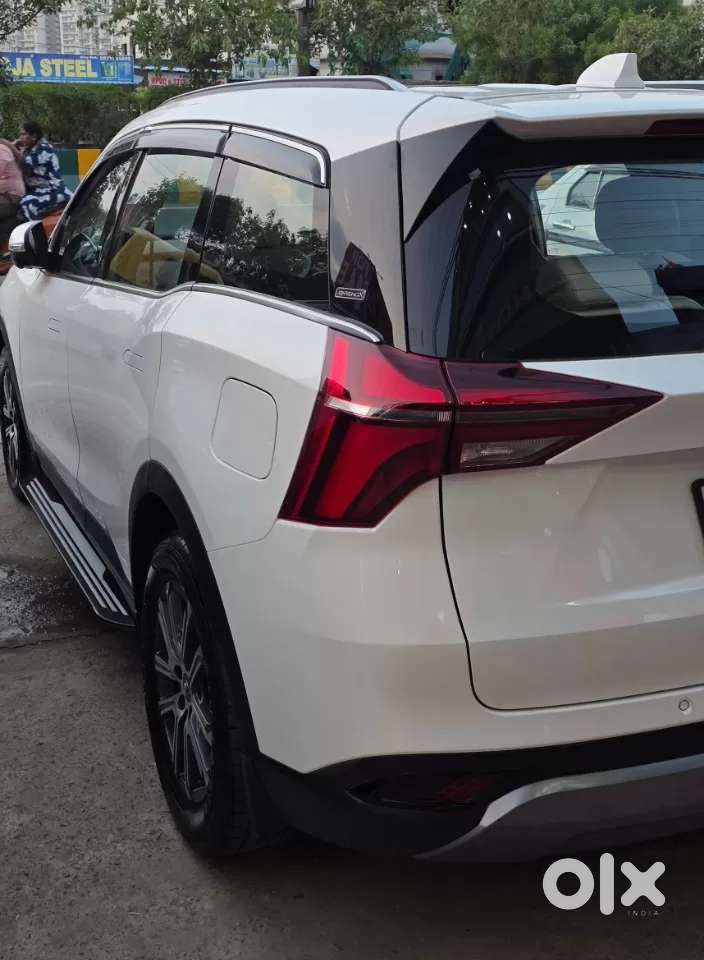 Mahindra Xuv700 Ax7 Luxury Pack Awd, 2021, Petrol