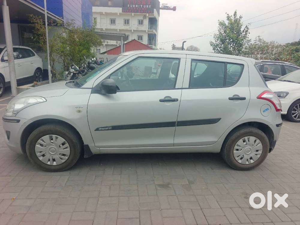 Maruti Suzuki Swift 2011-2014 Lxi, 2013, Petrol