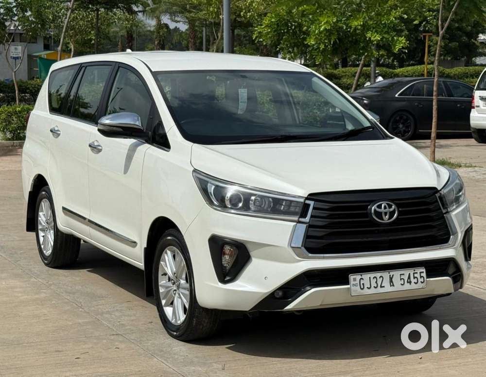 Toyota Innova Crysta