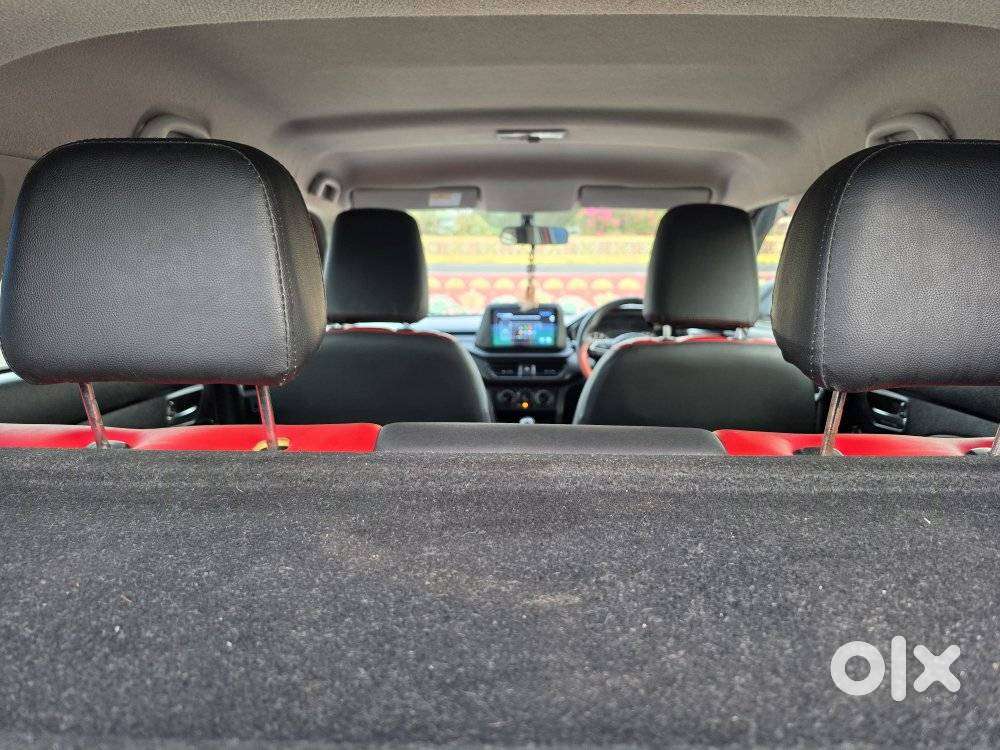 Maruti Suzuki Brezza 1.5 Lxi Cng, 2023, Cng & Hybrids