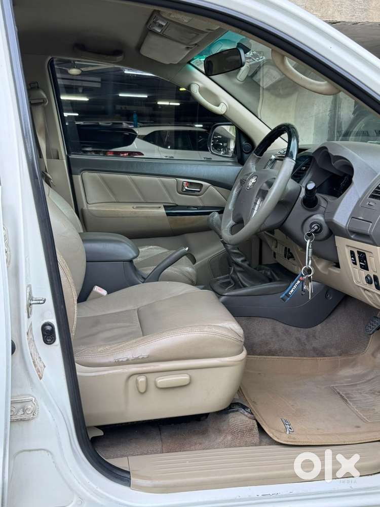 Toyota Fortuner 2011-2016 4x4 Mt, 2012, Diesel