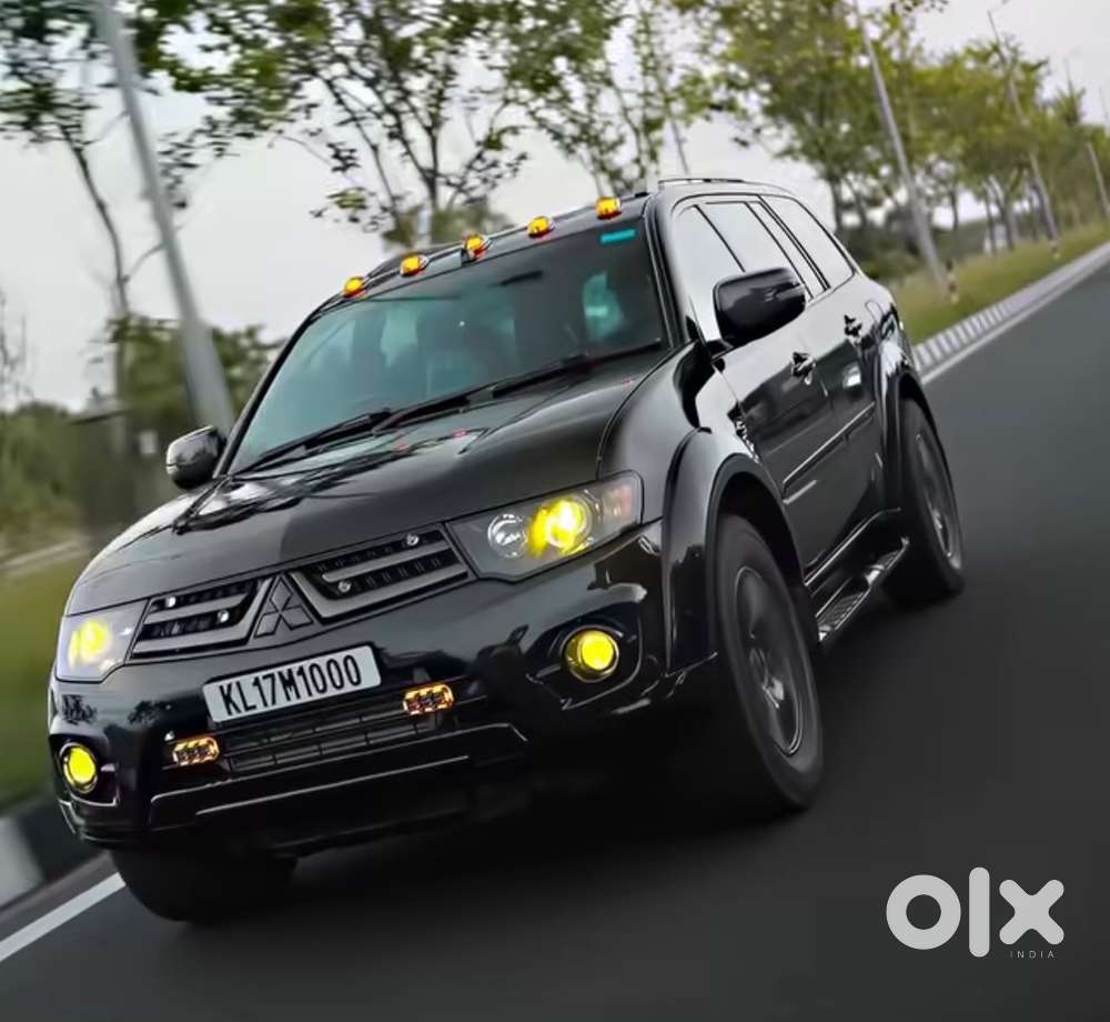 Mitsubishi Pajero Sport 2015