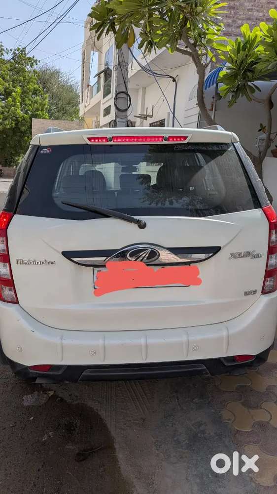 Mahindra Xuv500 2015 Diesel 115000 Km Driven