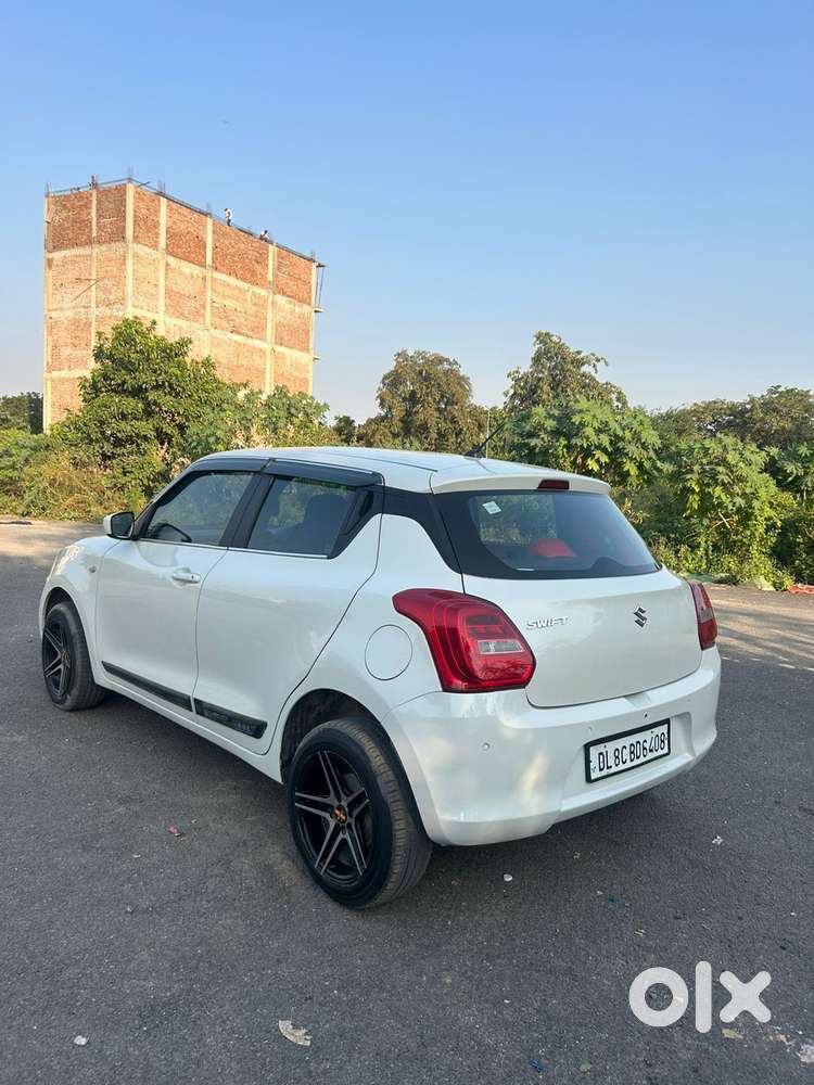 Maruti Suzuki Swift 1.2 Lxi (o), 2022, Petrol