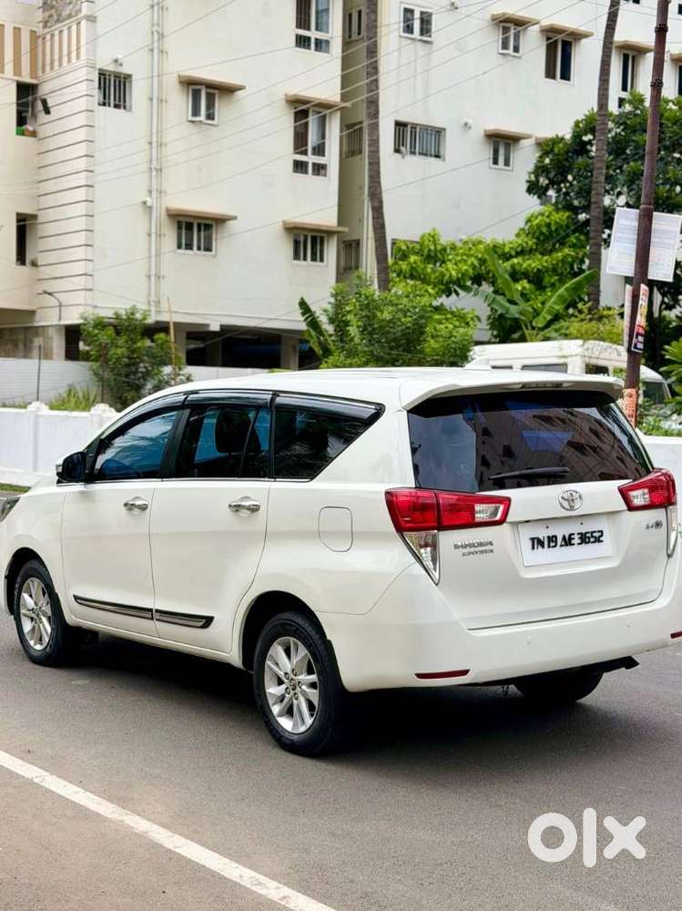 Toyota Innova Crysta 2.4 V, 2017, Diesel
