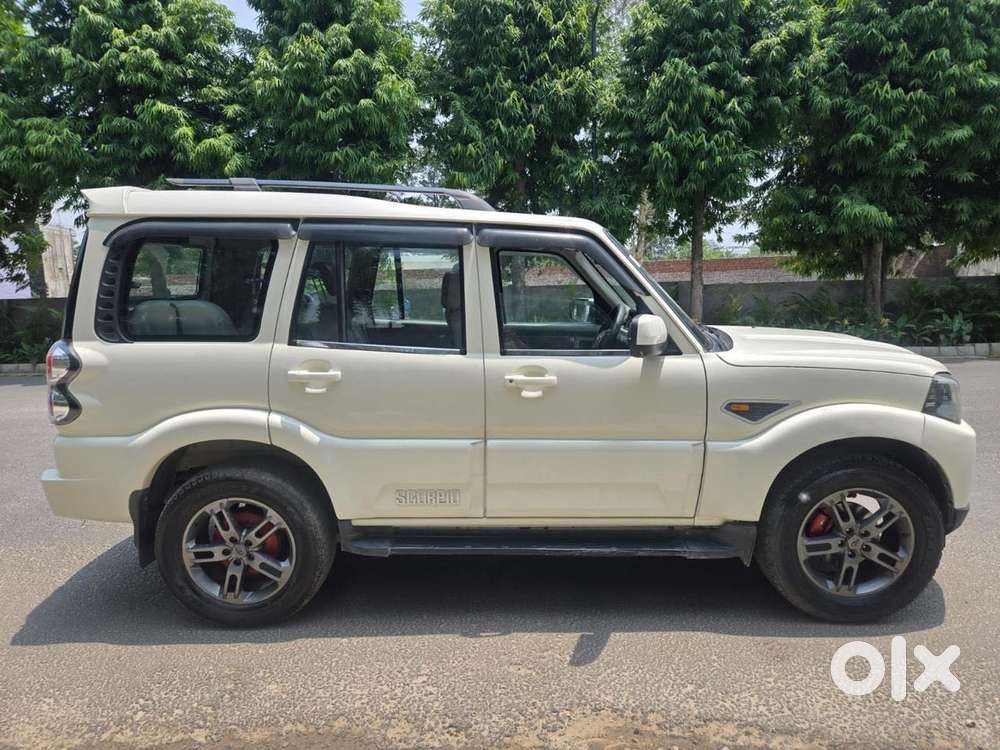 Mahindra Scorpio S6 8 Seater, 2015, Diesel