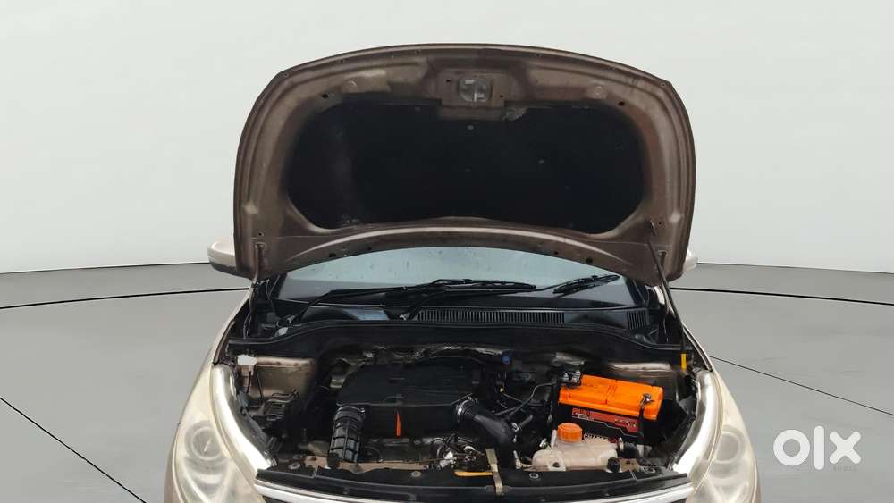 Tata Zest 1.2 Revotron Xt, 2015, Petrol