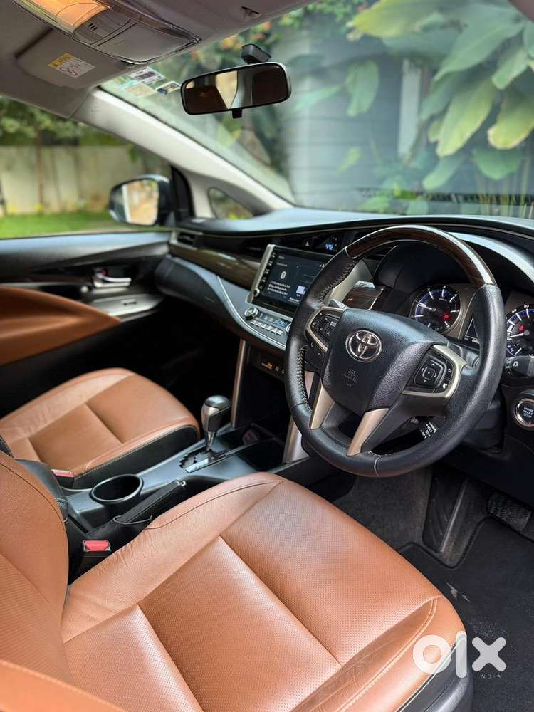 Toyota Innova 2022 Diesel Well Maintained