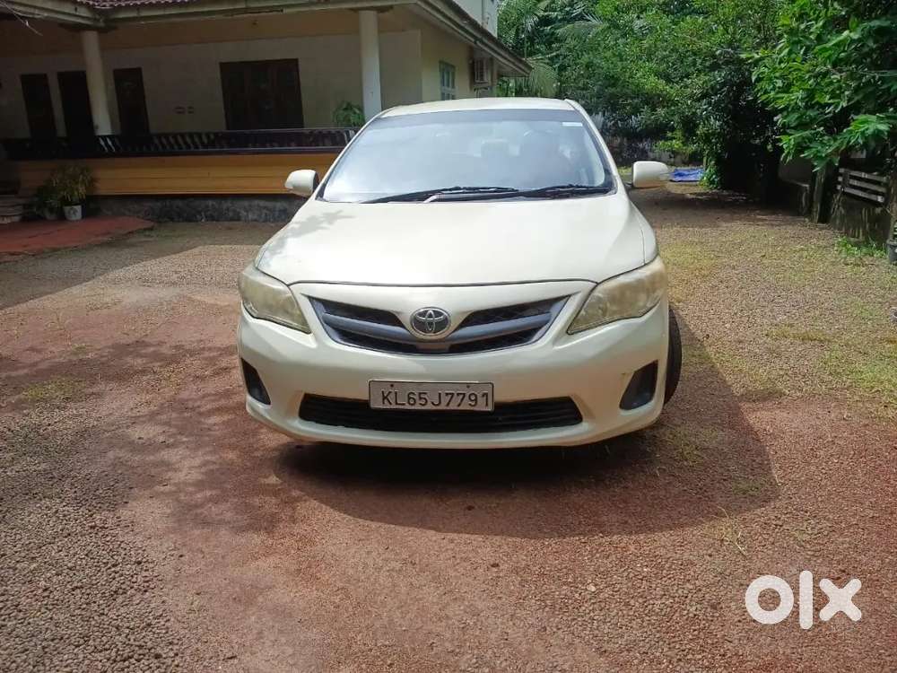 Toyota Corolla Altis 2011