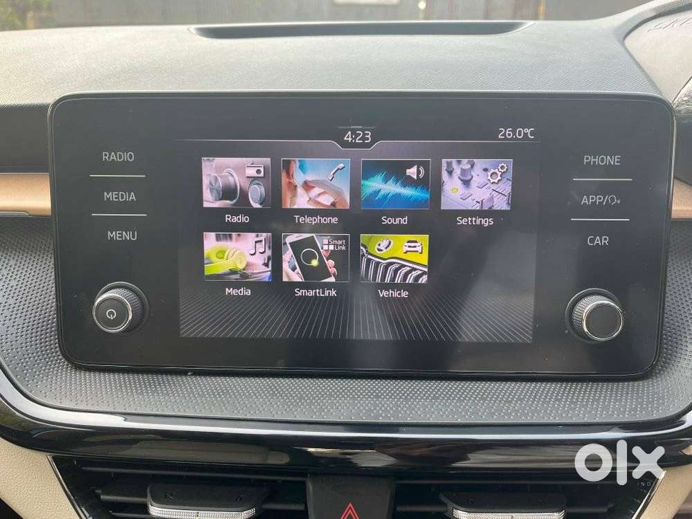 Skoda Slavia Style 1.0l Tsi At, 2024, Petrol