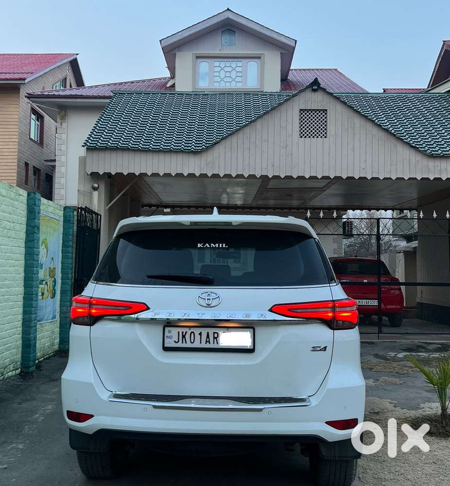 Toyota Fortuner 2022 Diesel 16000 Km Driven