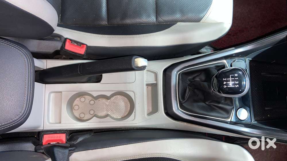 Volkswagen Taigun 1.0 Tsi Topline, 2022, Petrol