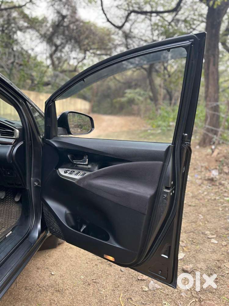 Toyota Innova Crysta