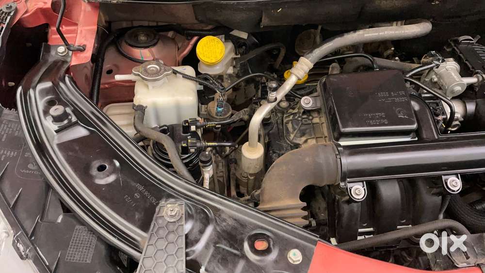 Nissan Magnite 1.0 Xv Premium, 2023, Petrol