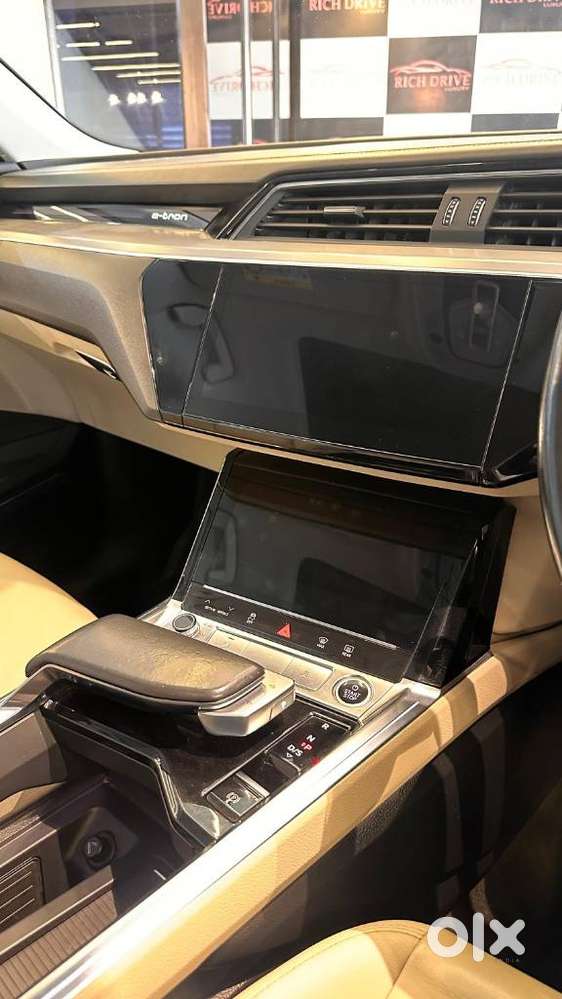 Audi E-tron 55, 2021, Electric