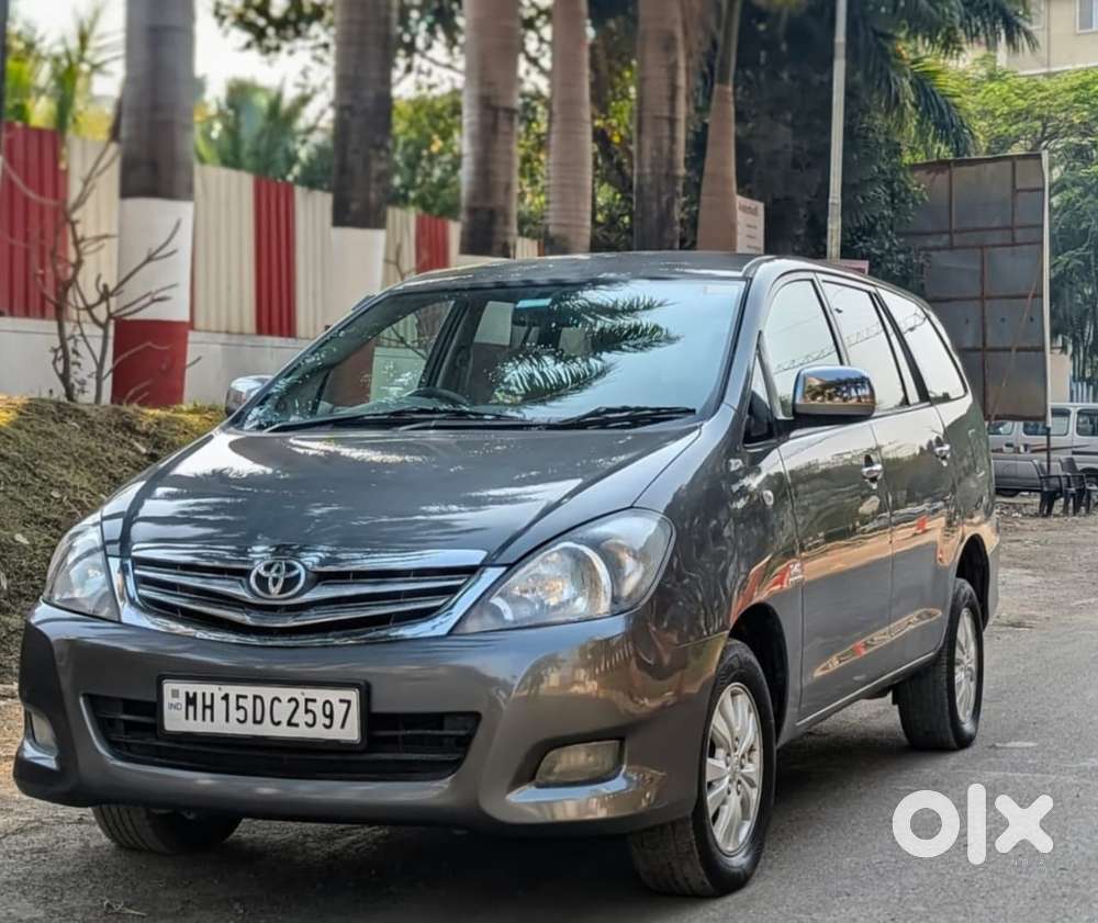Toyota Innova 2.5 Vx 8 Str Bs-iii, 2011, Diesel