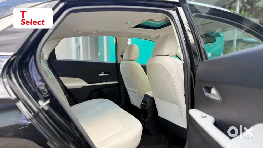 Hyundai Verna 1.5 Sx (o) Vtvt Ivt, 2023, Petrol