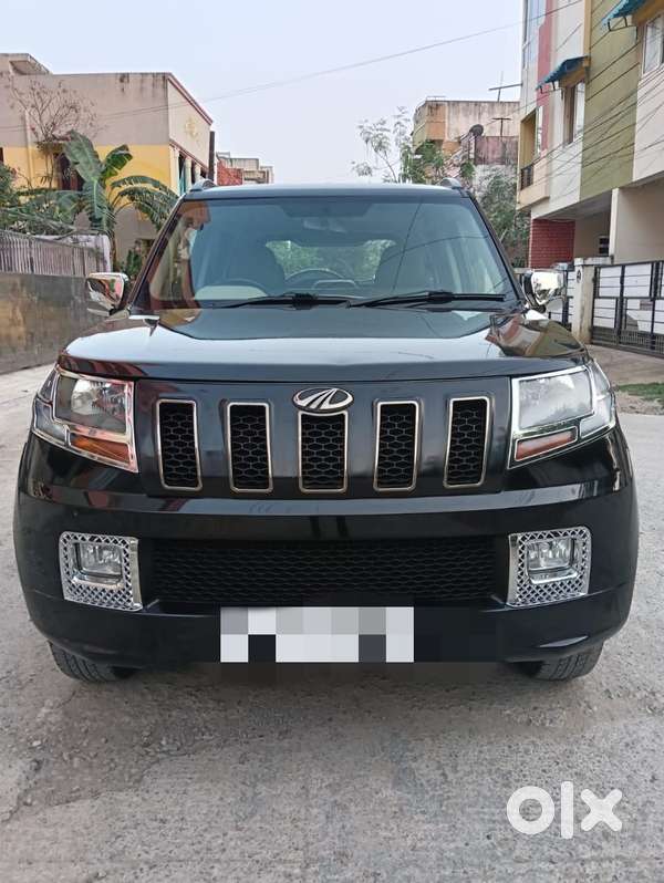 Mahindra TUV 300 T10, 2018, Diesel