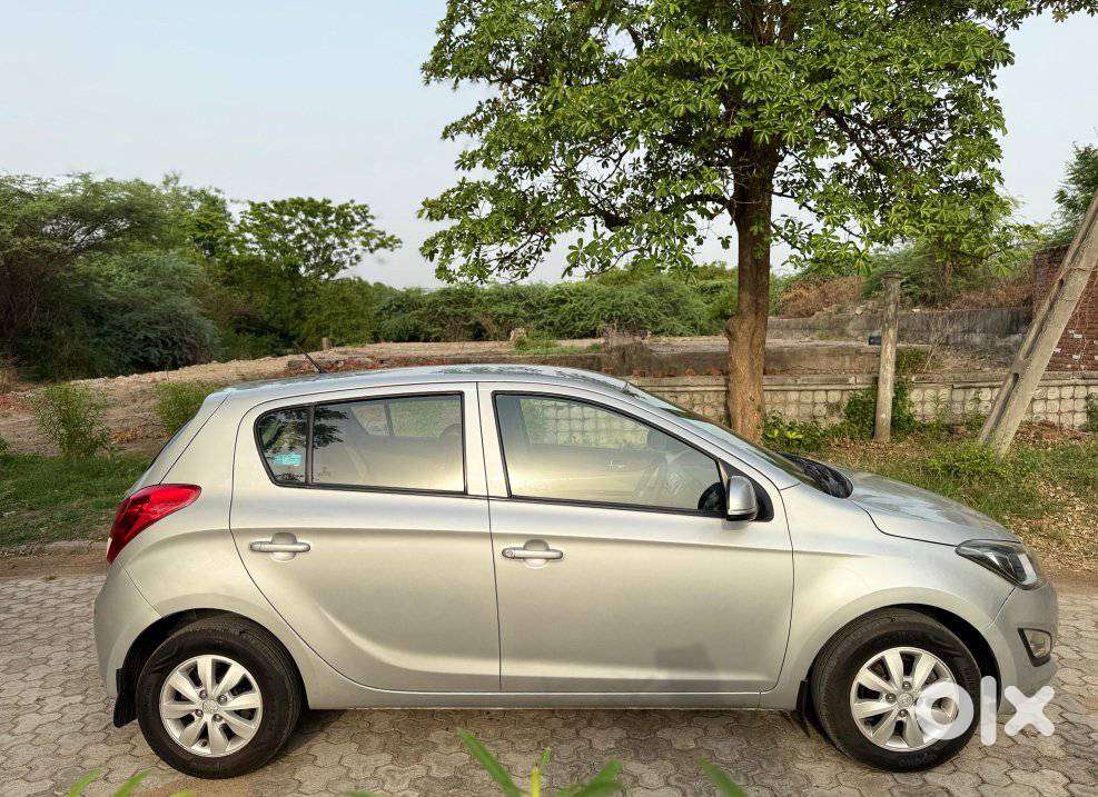 Hyundai I20 2012-2014 New Sportz At 1.4, 2013, Petrol