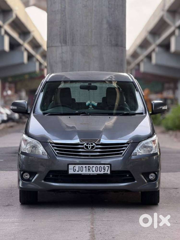 Toyota Innova 2.0 V, 2013, Diesel