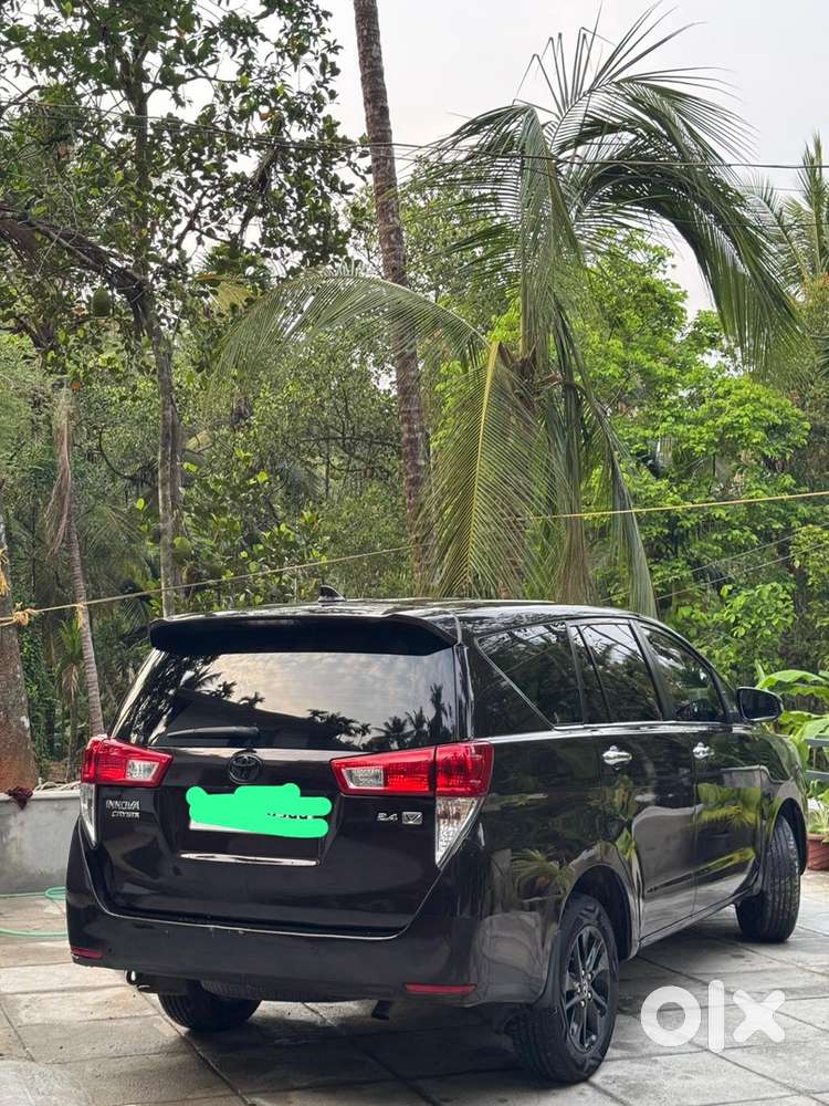2017 Toyota Innova Crysta