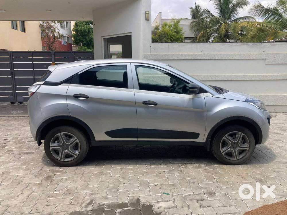Tata Nexon 1.5 Revotorq Xm (s), 2018, Petrol