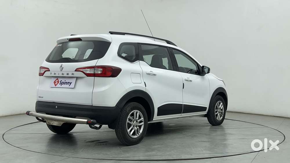 Renault Triber Rxt, 2022, Petrol